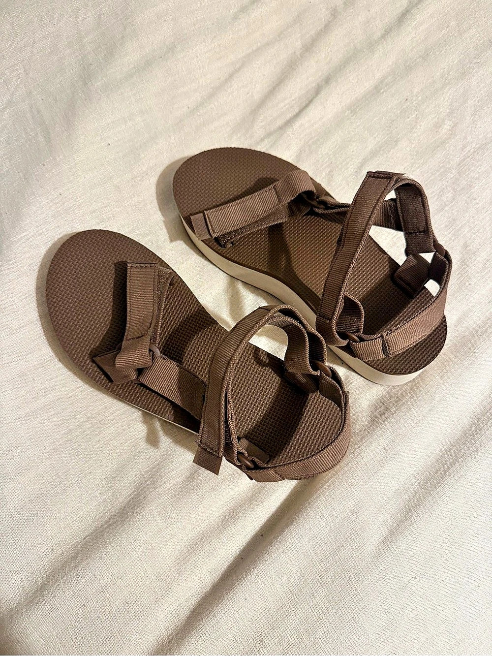 Teva Midform Universal Brown Strappy Platform Sandals - Picture 2 of 2